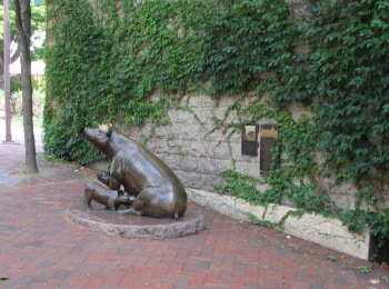 Sow and piglets statue