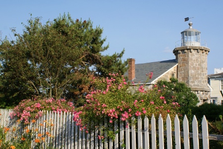 Lighthouse and roses